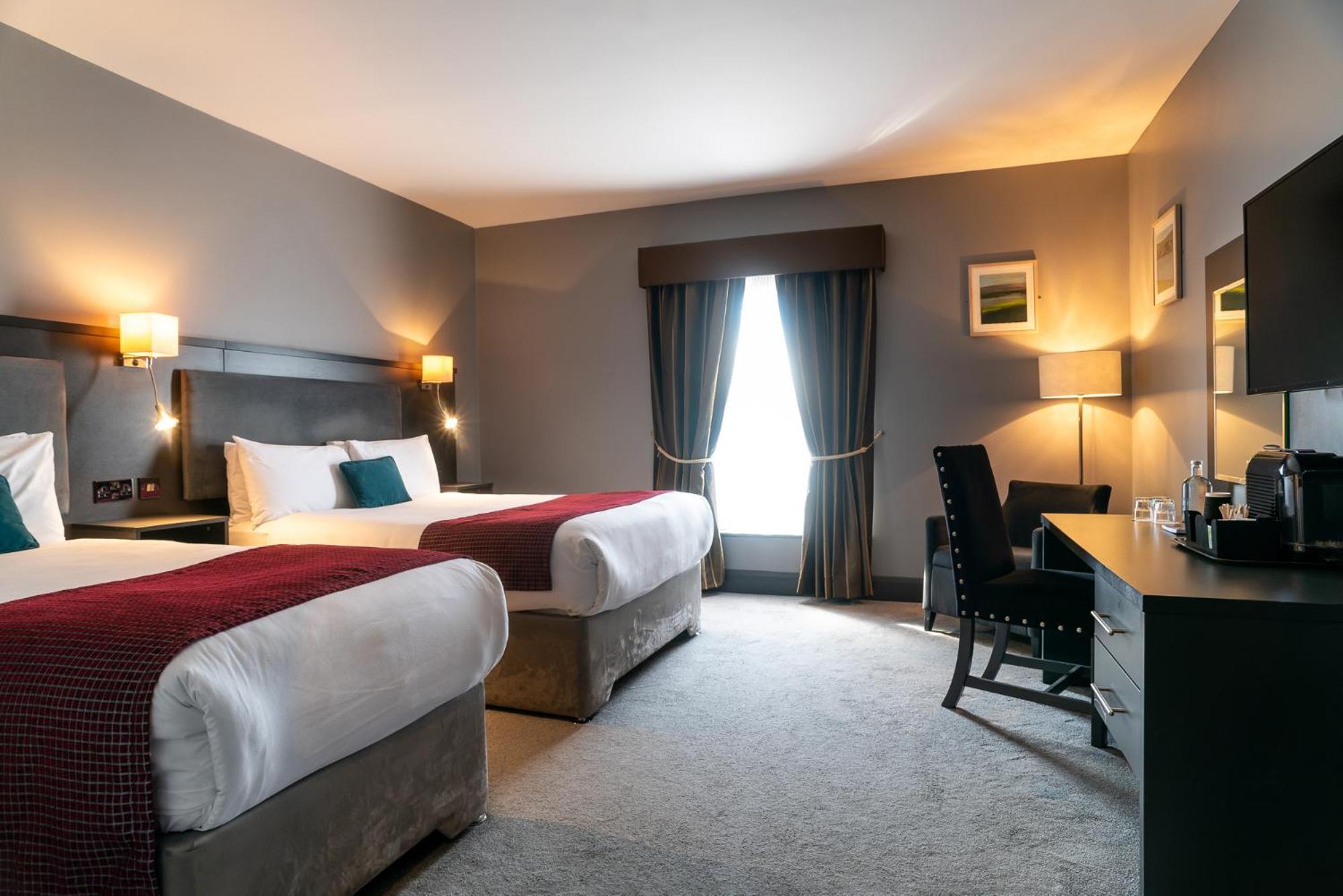 Cliffs Of Moher Hotel Liscannor Exterior foto