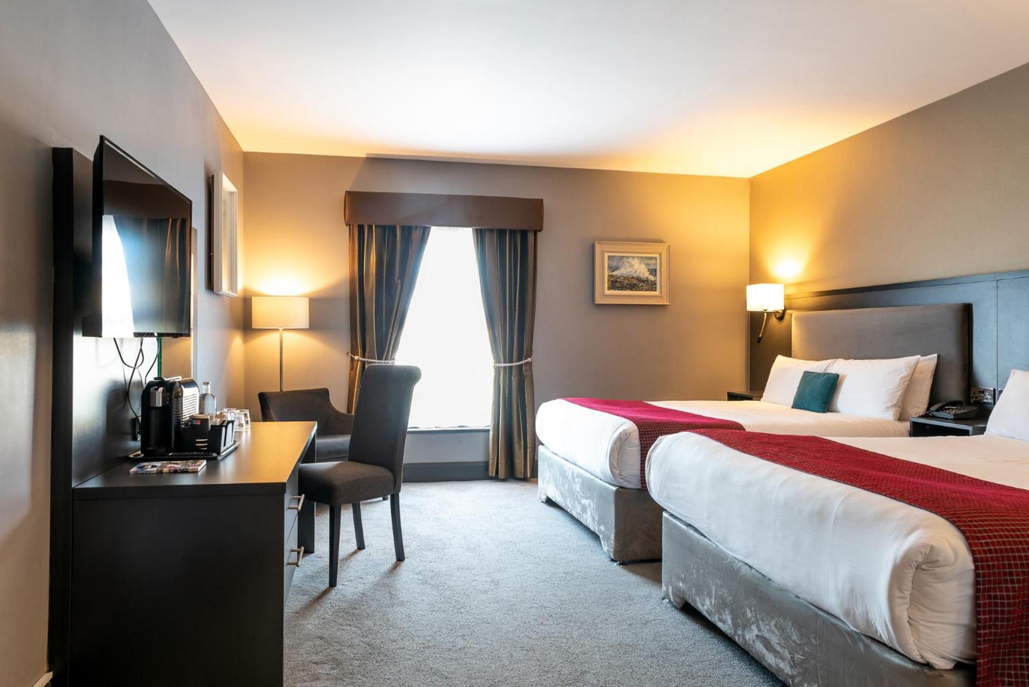 Cliffs Of Moher Hotel Liscannor Exterior foto