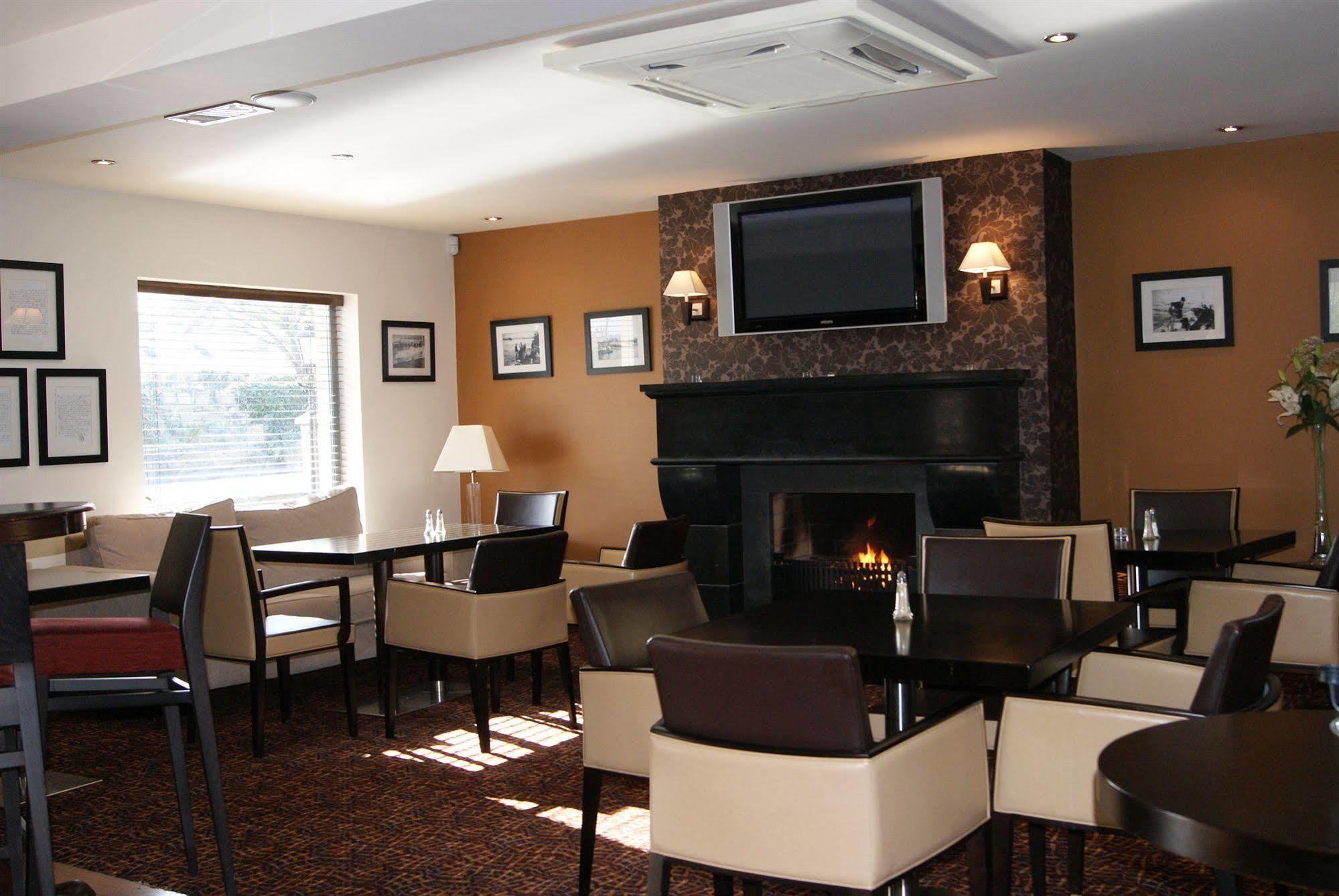 Cliffs Of Moher Hotel Liscannor Exterior foto