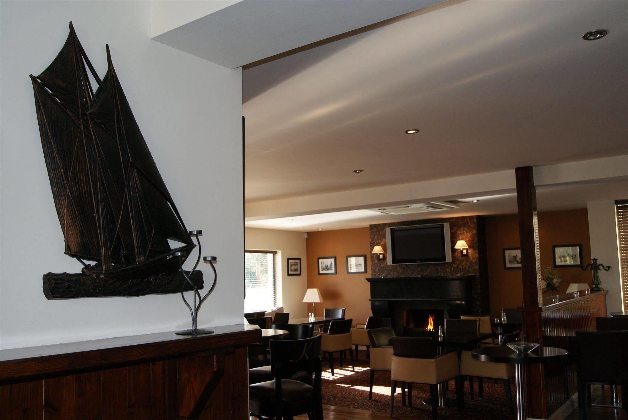 Cliffs Of Moher Hotel Liscannor Exterior foto
